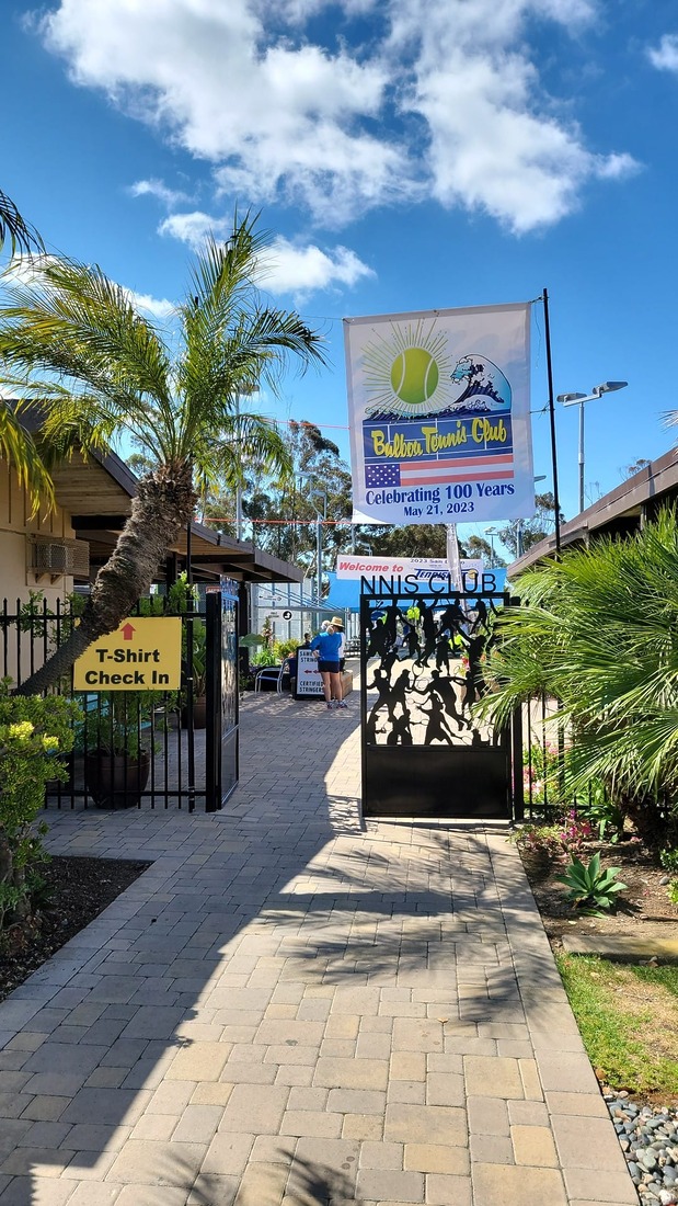 Image of Balboa Tennis Club front gate