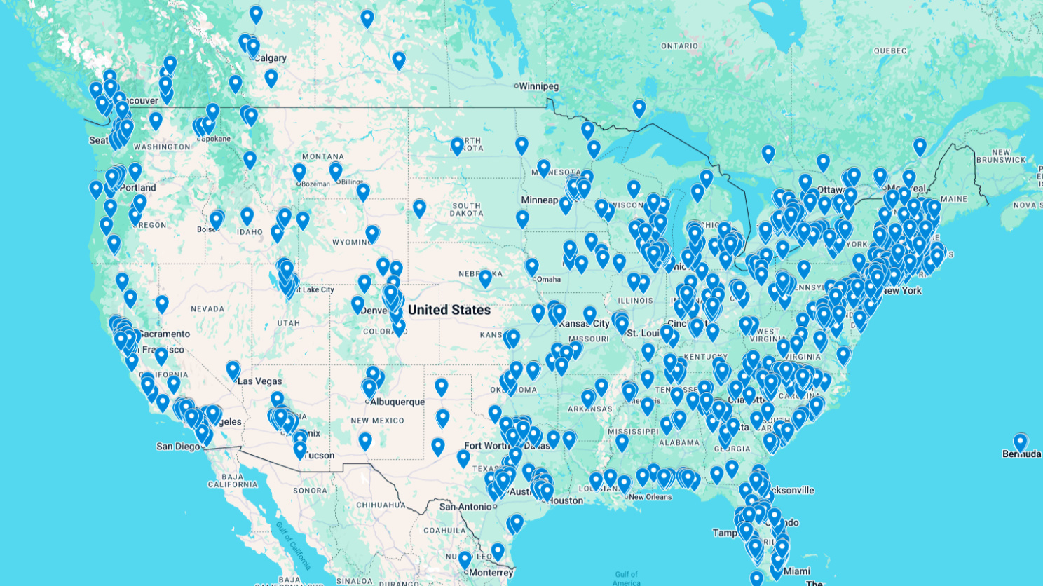 The 'CourtReserve Network' of 2,000+ active racquet sports clubs, as of August 2025.